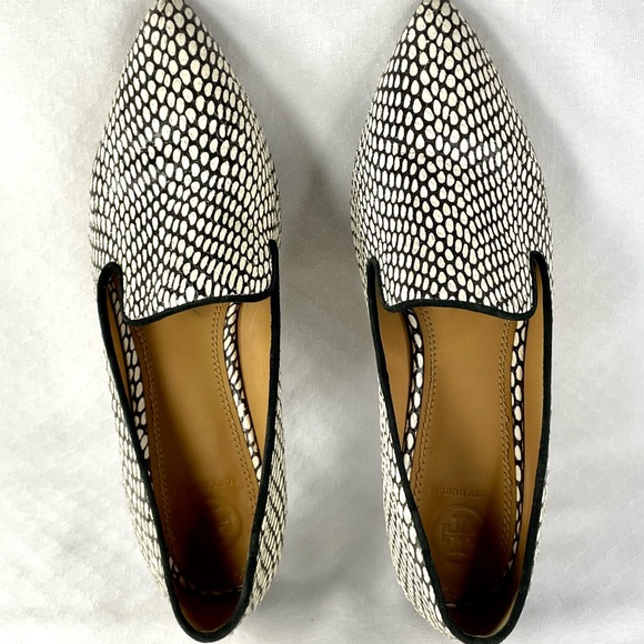 Tory Burch Snake Skin Pointed Toe Loafers Size 8 - Picture 2 of 10